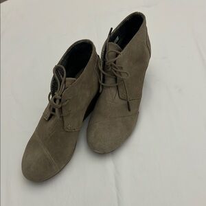 Women's Toms Suede Ankle Boots
